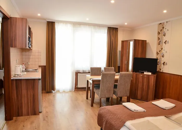 招待所 Media Apartmanhaz 3*