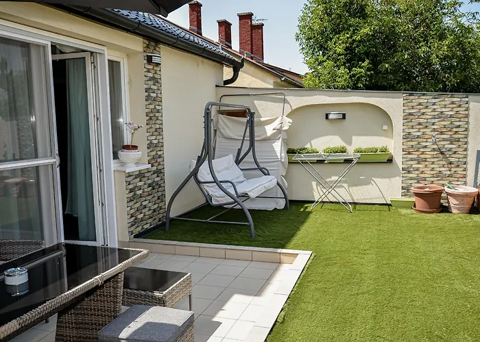 Media Apartmanhaz