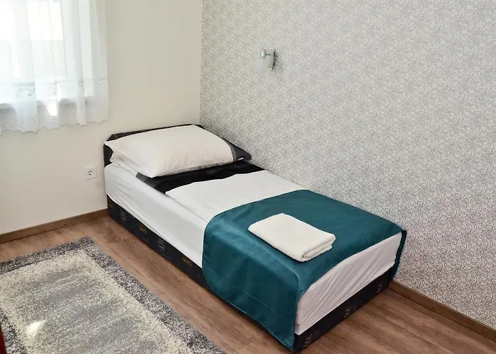 Media Apartmanhaz