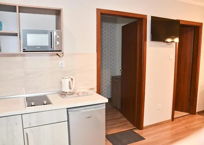 Media Apartmanhaz 招待所 3*