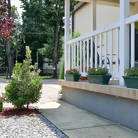 Media Panzio Es Apartmanhaz Hajduszoboszlo