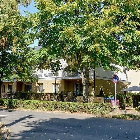 Media Apartmanhaz Guest house