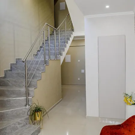 Guest house Media Apartmanhaz 3*
