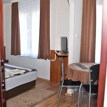 Media Apartmanhaz Pensjonat