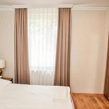 Media Apartmanhaz Penzion 3*
