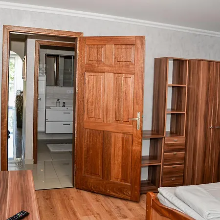 Pensjonat Media Apartmanhaz 3*