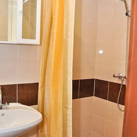 Guest house Media Apartmanhaz 3*