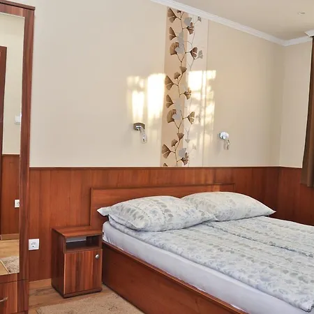 Penzion Media Apartmanhaz 3*