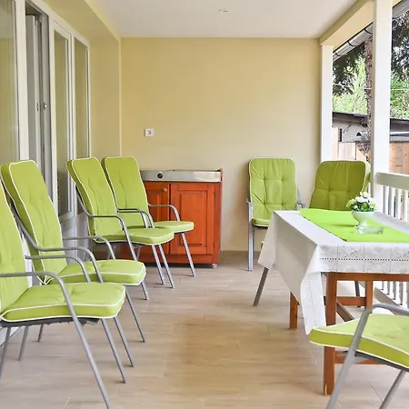 Media Panzio Es Apartmanhaz 3*