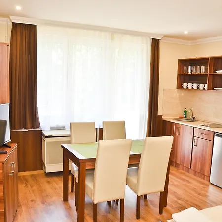 Media Panzio Es Apartmanhaz Hajduszoboszlo