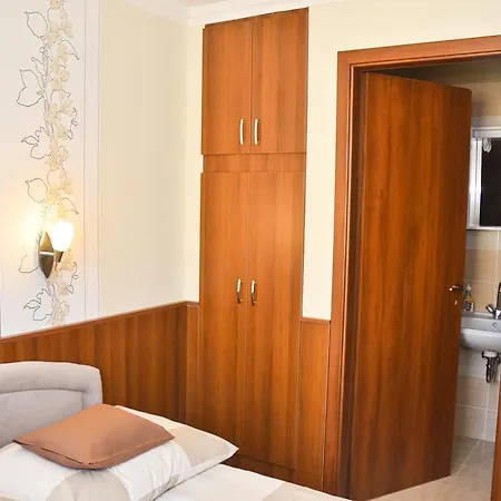Media Apartmanhaz 3*