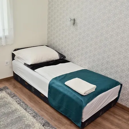 Media Panzio Es Apartmanhaz