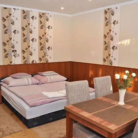 Media Apartmanhaz Penzion